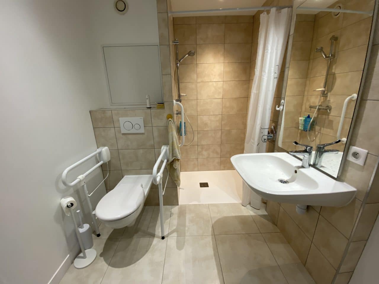 besoin d’une installation de salle de bain ? découvrez nos conseils et solutions pour réussir l’aménagement, le choix des matériaux et l’installation de votre salle de bain, du sol au plafond !