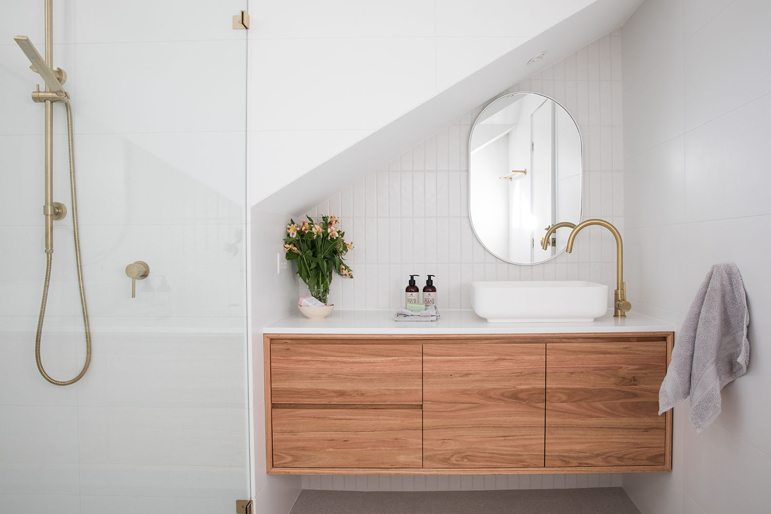 besoin de rénover votre maison ou appartement dans le val-de-marne (94) ? découvrez nos services de rénovation professionnelle : travaux de qualité, conseils personnalisés et devis gratuit.