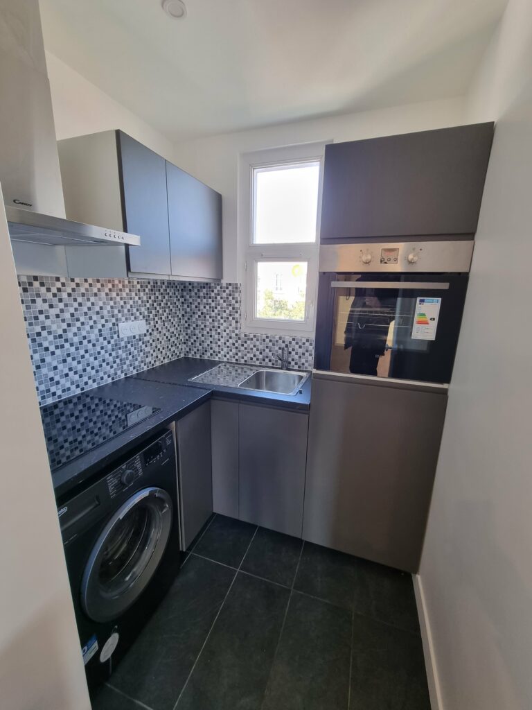 découvrez nos services de rénovation d'appartement dans le val-de-marne (94) : travaux de qualité, conseils personnalisés et accompagnement sur-mesure pour moderniser votre intérieur.