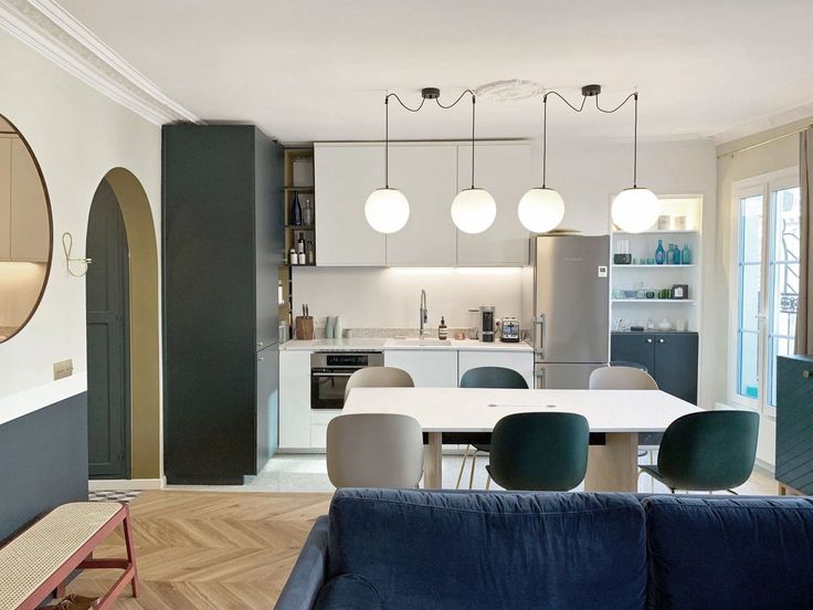 découvrez nos conseils et astuces pour réussir la rénovation d’un appartement ancien : travaux, aménagement, matériaux et budget pour transformer votre bien avec style et efficacité.