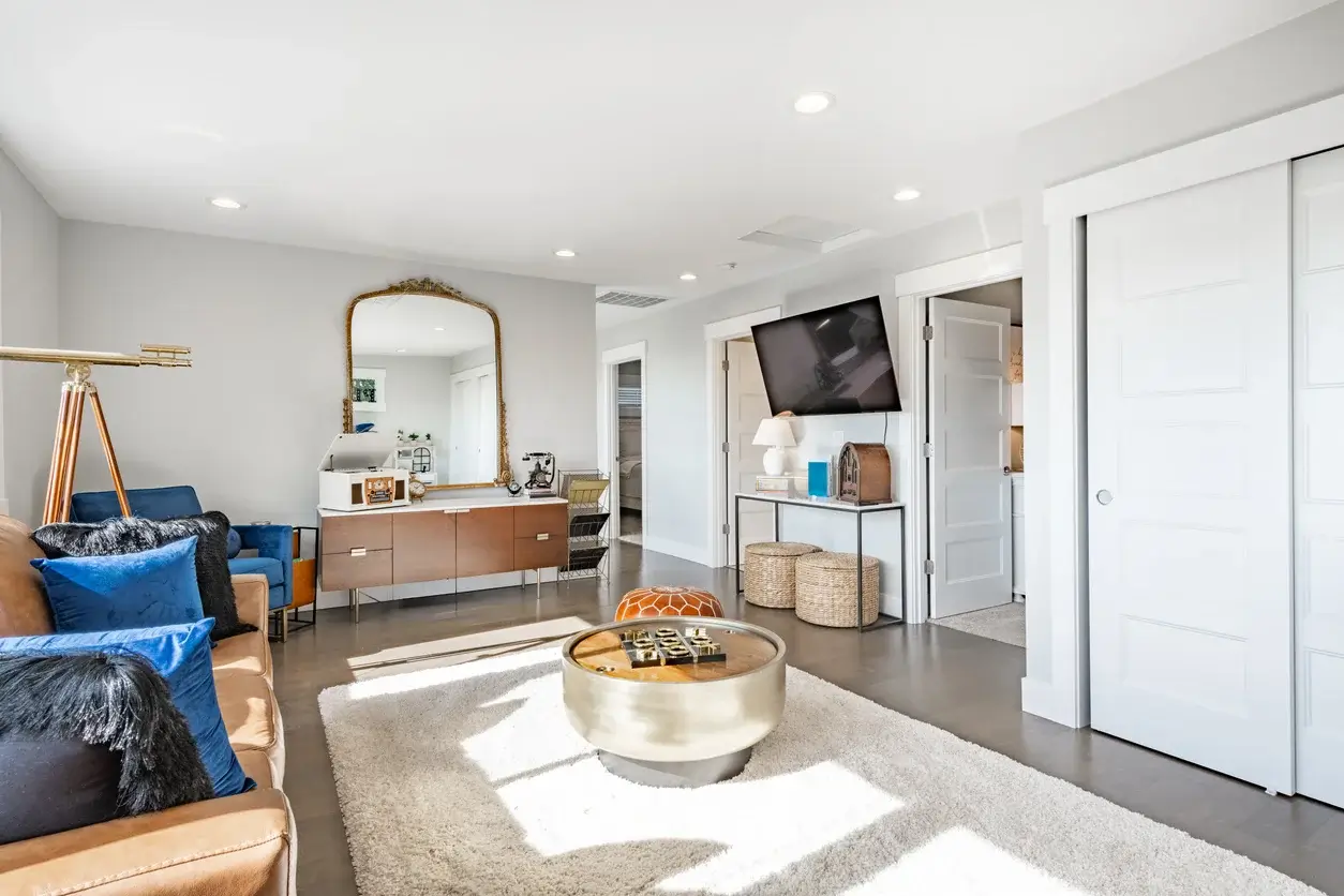 confiez la rénovation de votre appartement à paris à des experts qualifiés. bénéficiez d’un accompagnement sur-mesure pour transformer votre espace, optimiser votre confort et valoriser votre bien.