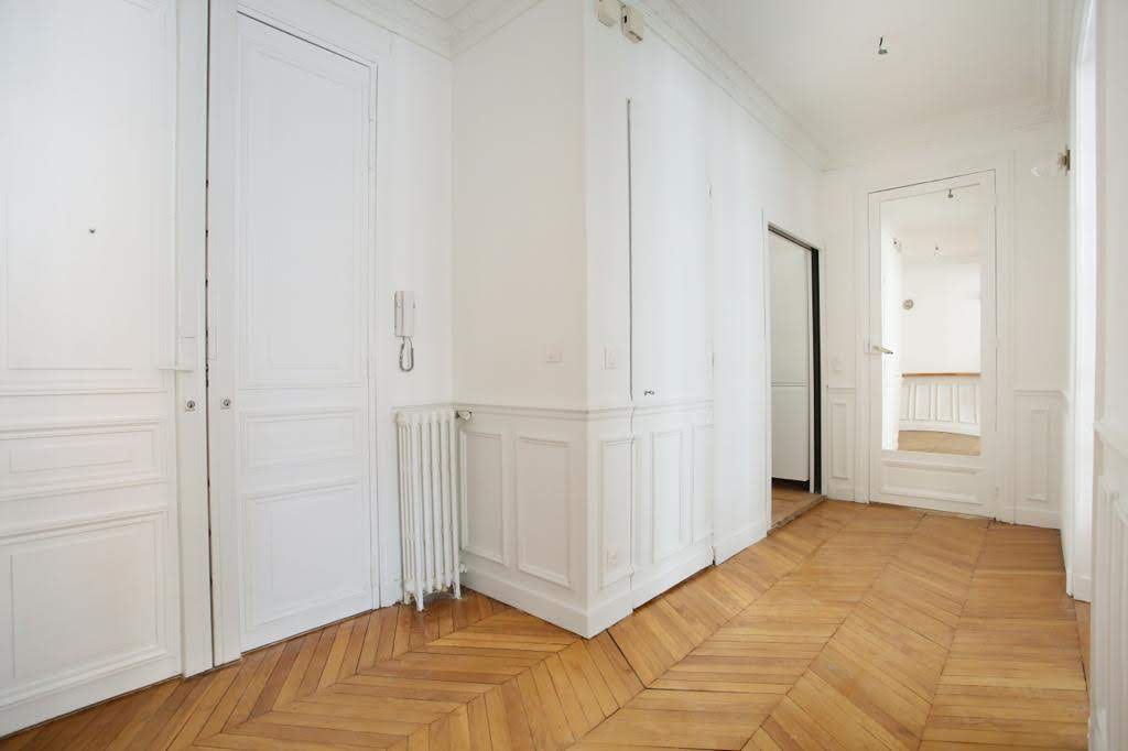 vous souhaitez rénover un appartement à paris ? découvrez nos conseils, astuces et solutions sur mesure pour réussir votre rénovation d'appartement à paris, du devis aux travaux finis. profitez d'une équipe de professionnels expérimentés pour transformer votre espace.
