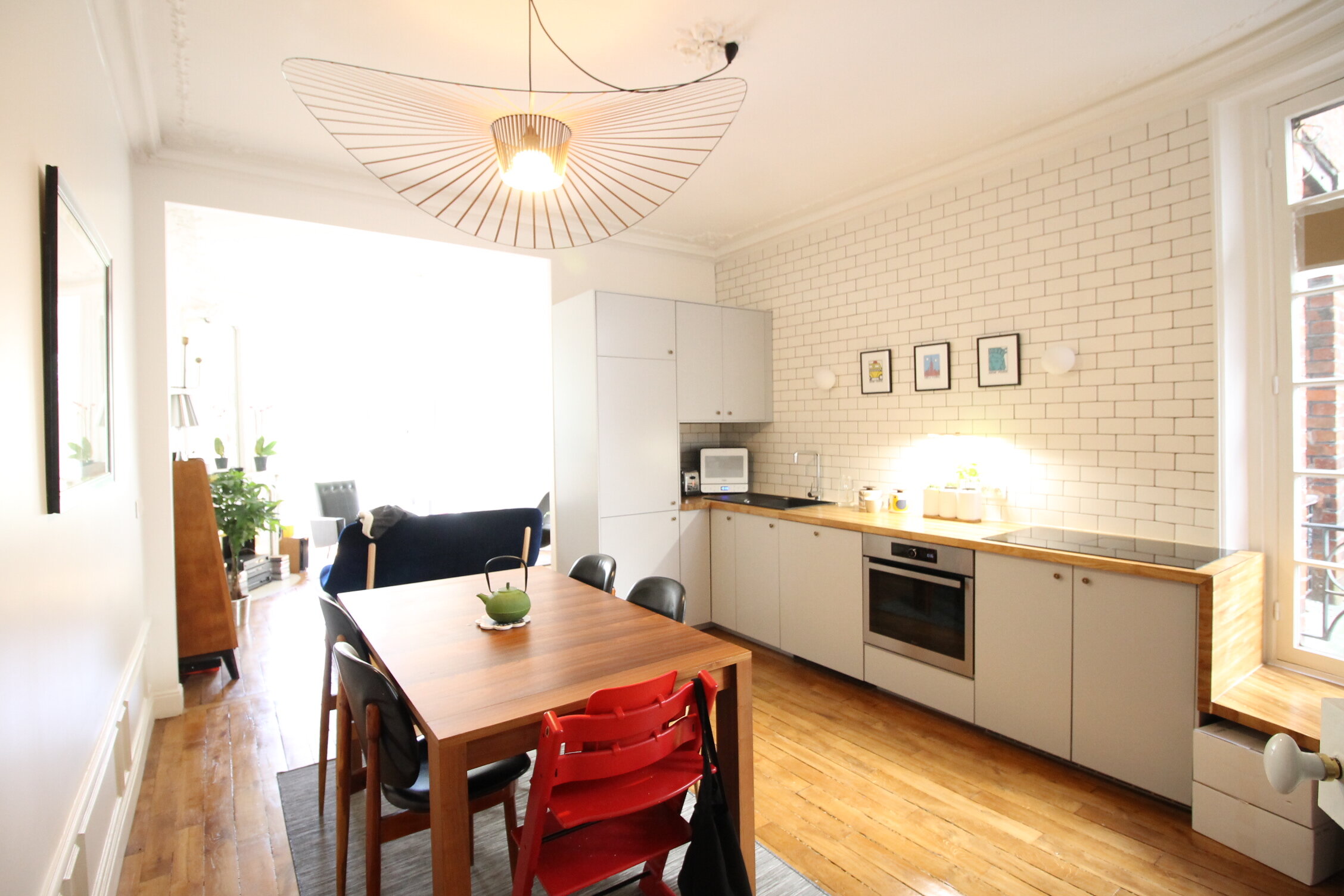 confiez la rénovation de votre appartement parisien à des experts. modernisez votre intérieur tout en préservant le charme de l’ancien. devis personnalisé et conseils sur-mesure.