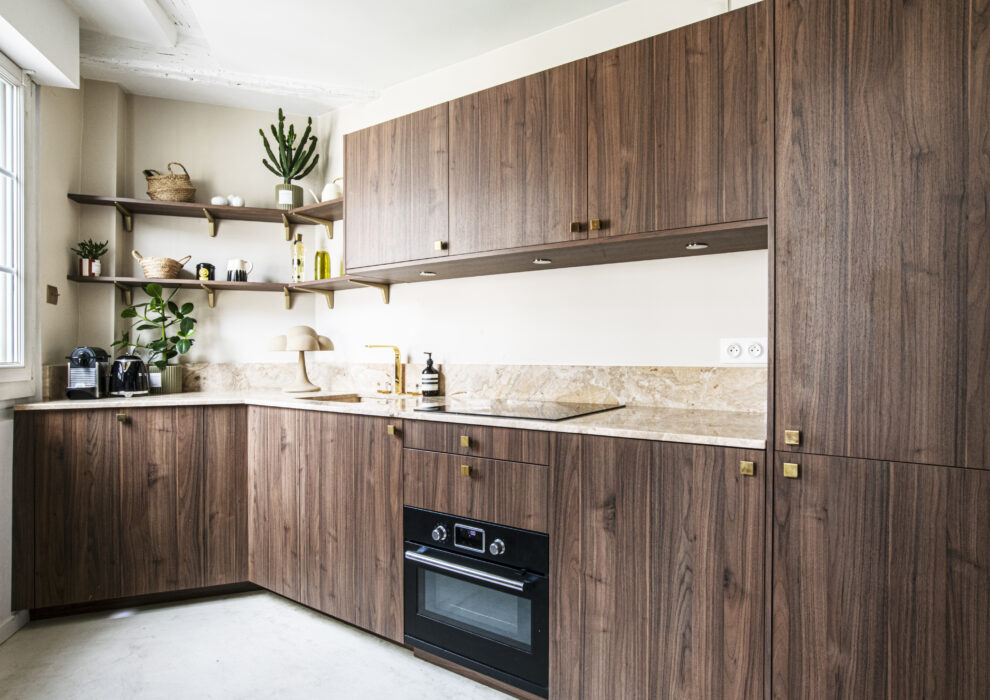 confiez la rénovation de votre cuisine à paris à des experts pour un espace moderne, fonctionnel et adapté à vos envies. devis gratuit et accompagnement sur-mesure.