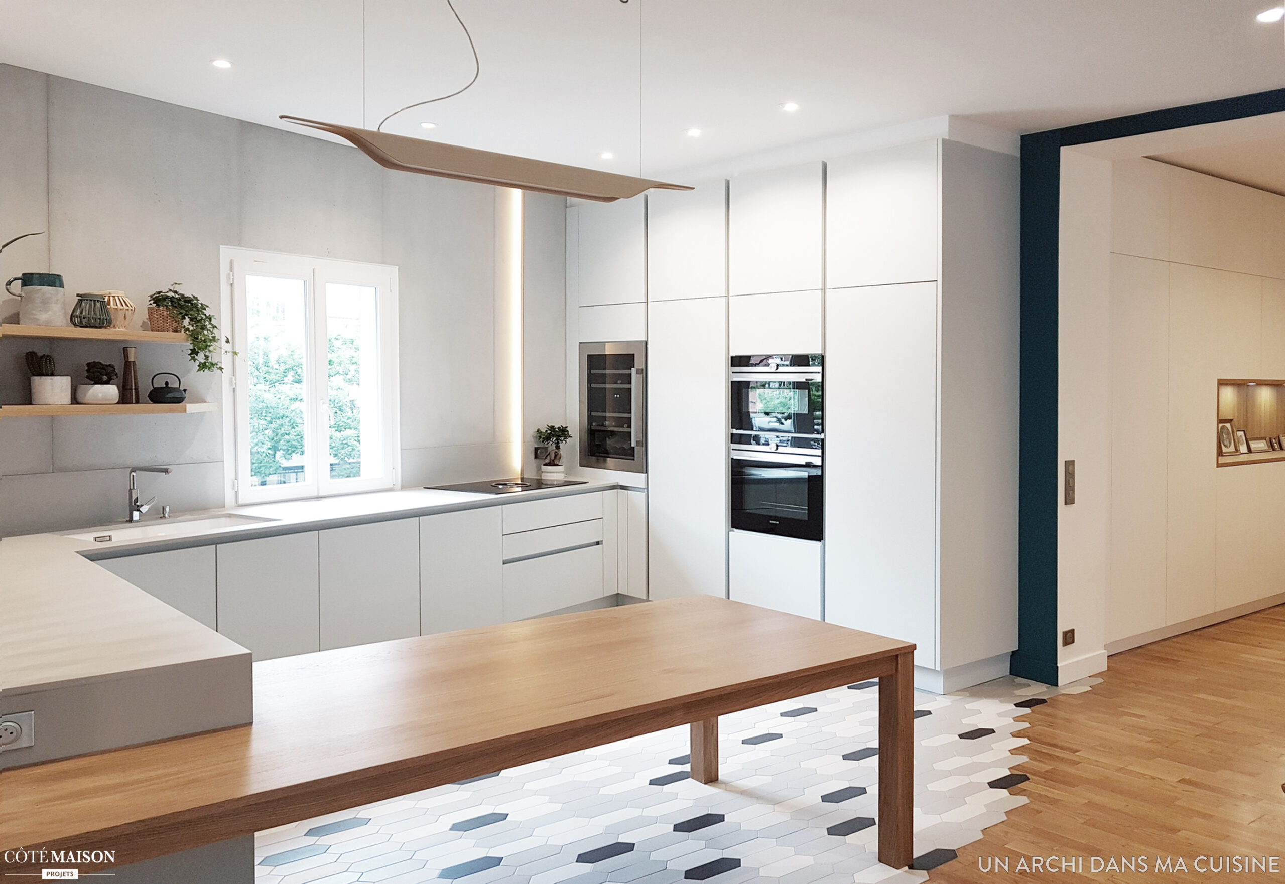 confiez la rénovation de votre cuisine à paris à des experts ! modernisez votre espace avec des solutions sur mesure, un accompagnement personnalisé et des finitions de qualité. demandez votre devis gratuit dès maintenant.