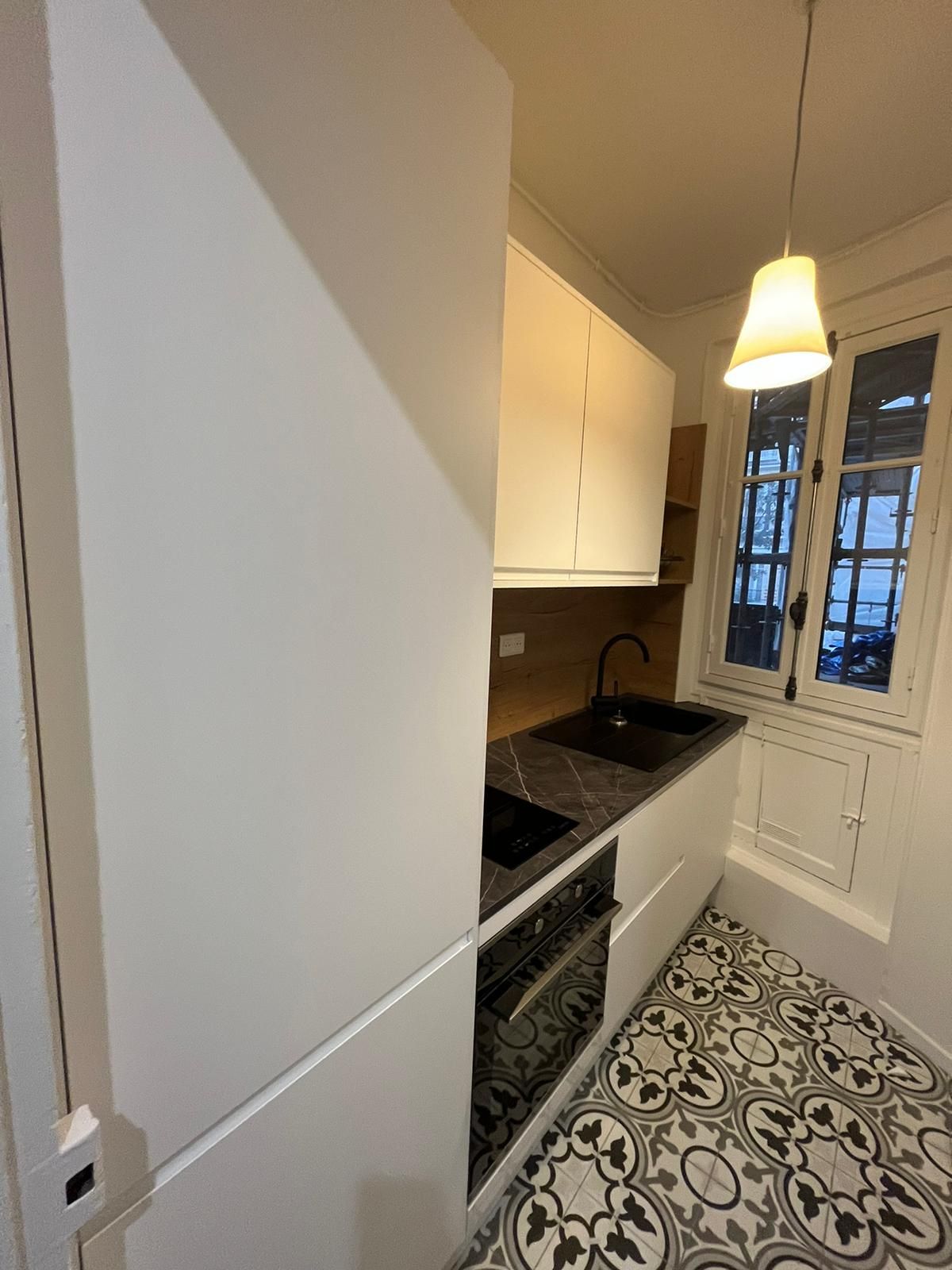 confiez la rénovation de votre cuisine à paris à des experts pour un résultat sur-mesure, moderne et fonctionnel. devis gratuit, conseils personnalisés et travaux de qualité.