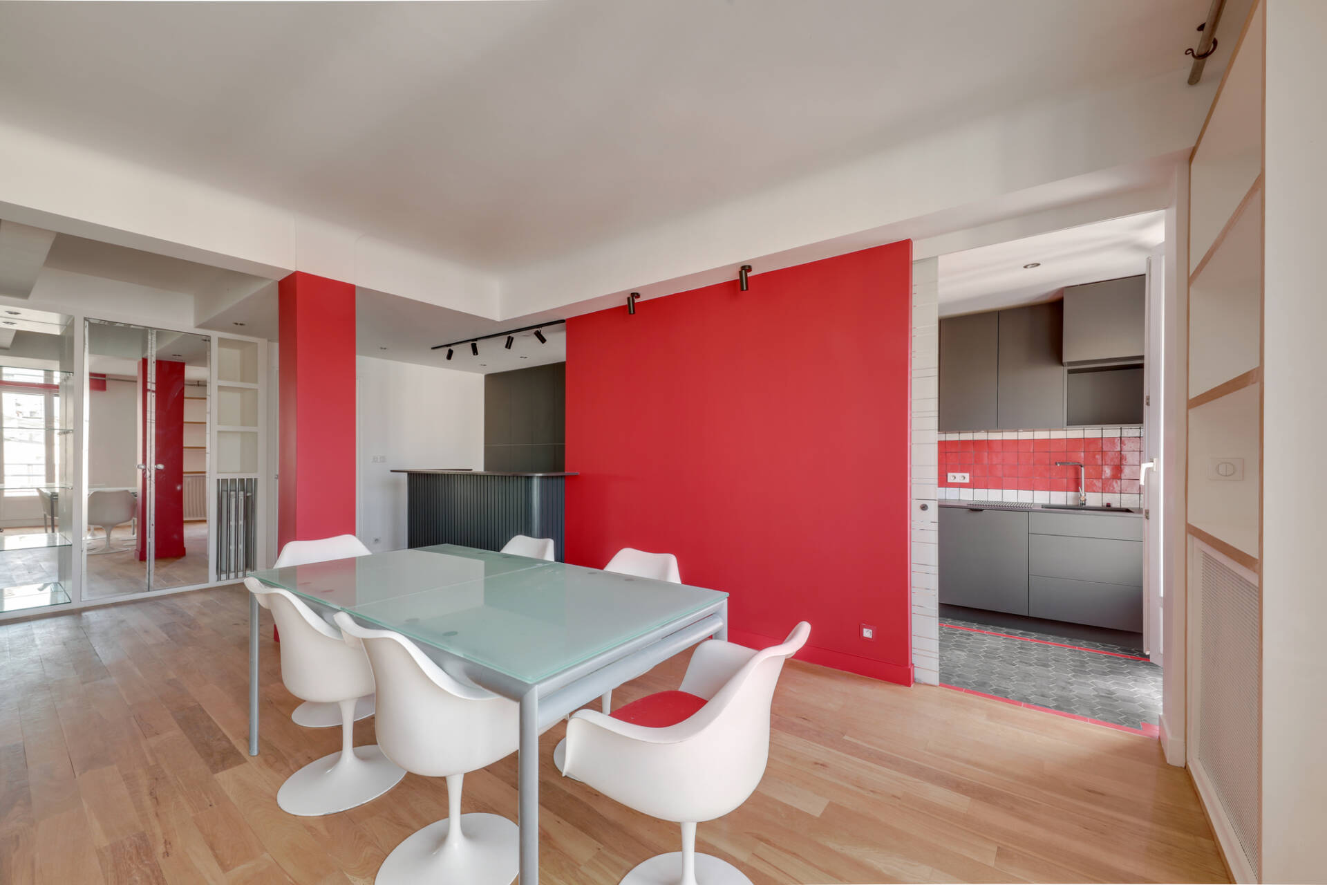transformez votre cuisine à paris avec notre service de rénovation sur-mesure. conseils personnalisés, matériaux de qualité et résultats garantis pour une cuisine moderne et fonctionnelle.