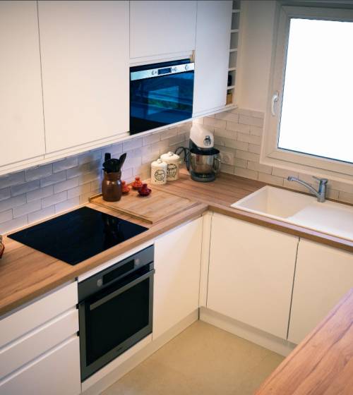 découvrez nos services de rénovation de cuisine à paris : conseils personnalisés, matériaux de qualité et accompagnement sur-mesure pour transformer votre espace culinaire selon vos envies.