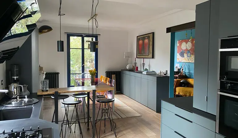 confiez la rénovation de votre cuisine à paris à des experts. conseils personnalisés, design moderne et matériaux de qualité pour transformer votre espace culinaire selon vos envies.
