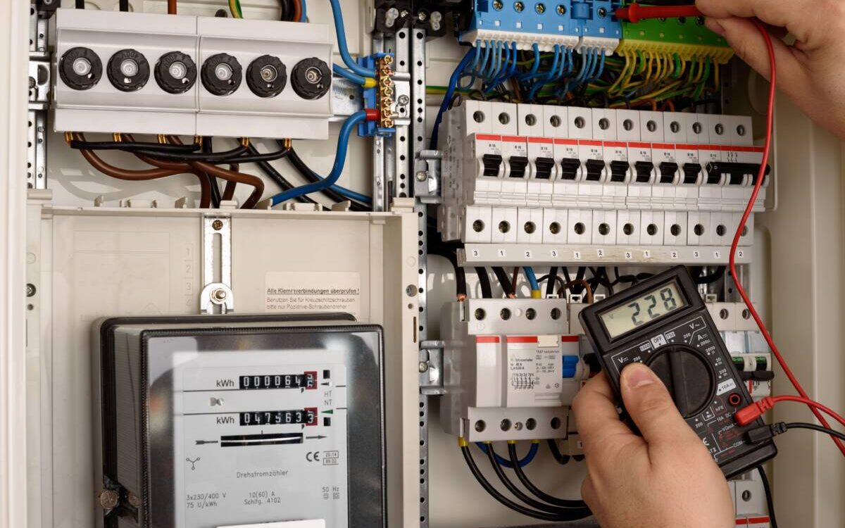 confiez votre rénovation électrique à des professionnels qualifiés pour garantir sécurité et conformité de votre installation. conseils, devis gratuits, solutions sur mesure pour particuliers et entreprises.