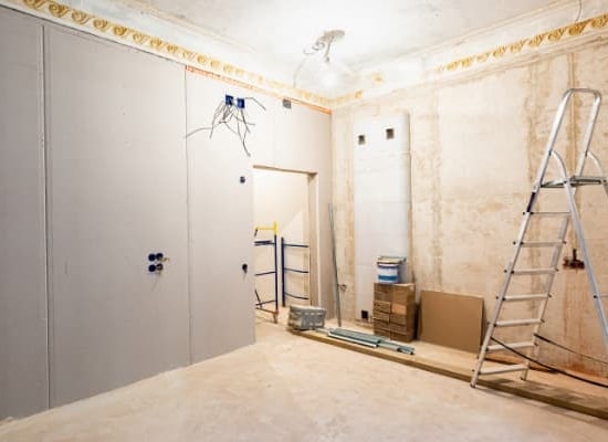 découvrez nos conseils pratiques et étapes clés pour réussir votre rénovation électrique en toute sécurité, améliorer le confort de votre habitat et être conforme aux normes en vigueur.