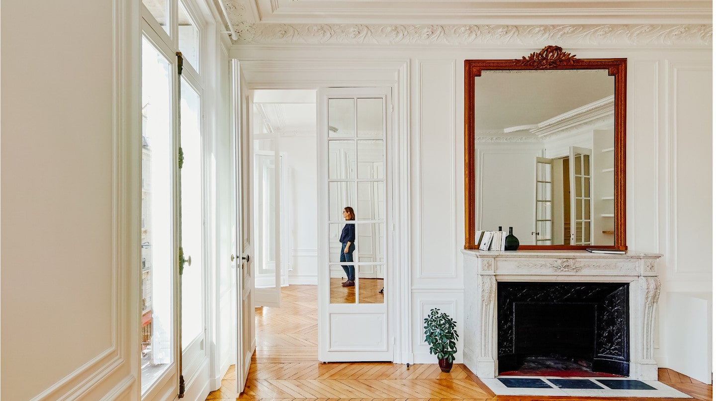 confiez votre rénovation intérieure à paris à des experts. transformez votre appartement ou maison avec des prestations sur mesure : peinture, aménagement, décoration et plus. devis gratuit et accompagnement personnalisé.