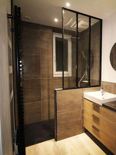 découvrez nos conseils et idées pour réussir la rénovation de votre salle de bain : aménagement, choix des matériaux et optimisation de l'espace pour une salle d'eau moderne et fonctionnelle.