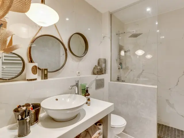 confiez la rénovation de votre salle de bain à des experts ! découvrez nos conseils, astuces et idées pour transformer votre espace en une pièce moderne, confortable et fonctionnelle.