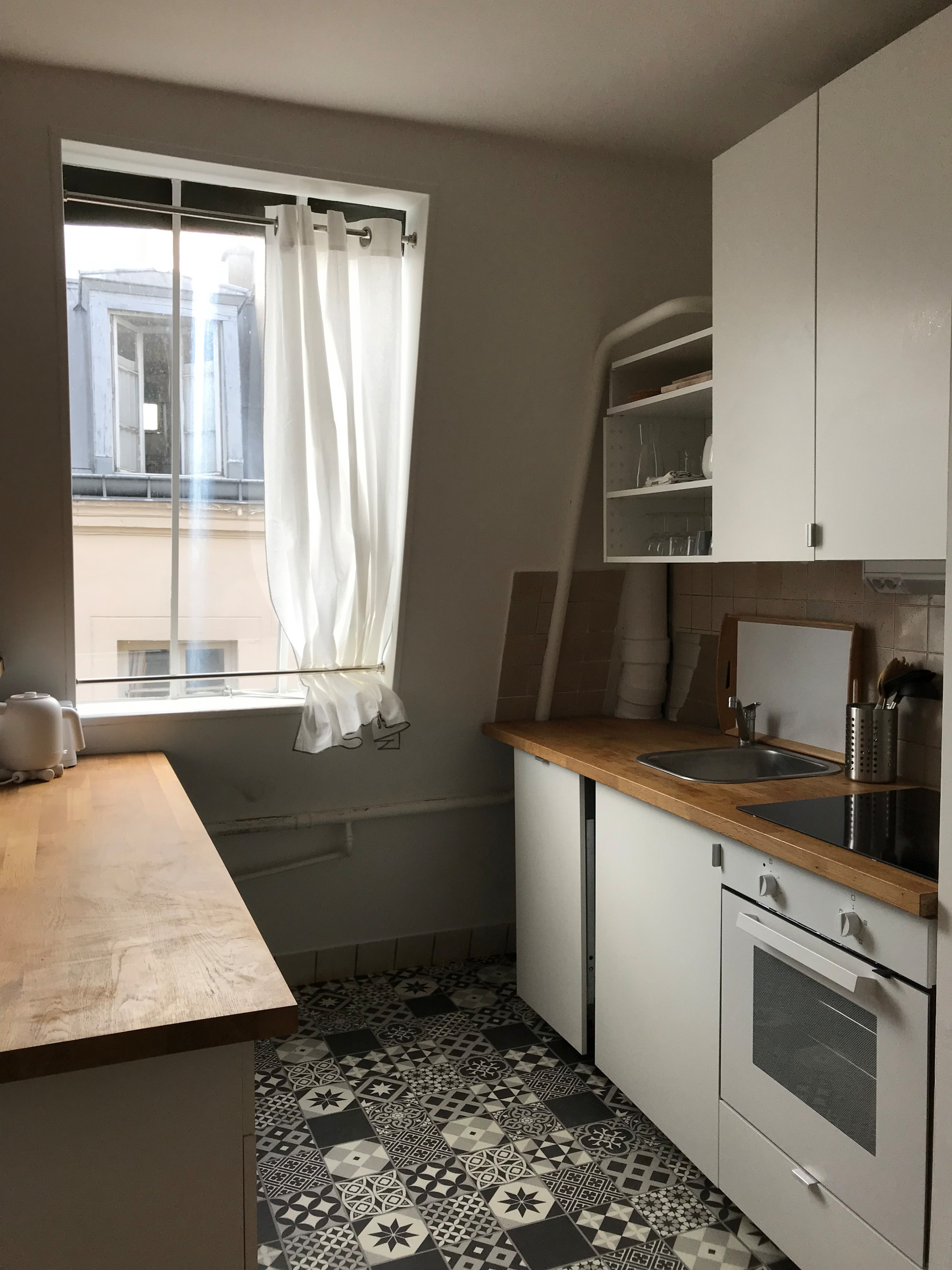 découvrez nos conseils et astuces pour rénover un appartement de 45m2 : optimisation de l'espace, choix des matériaux, budget, avant/après et idées déco pour transformer votre logement facilement.