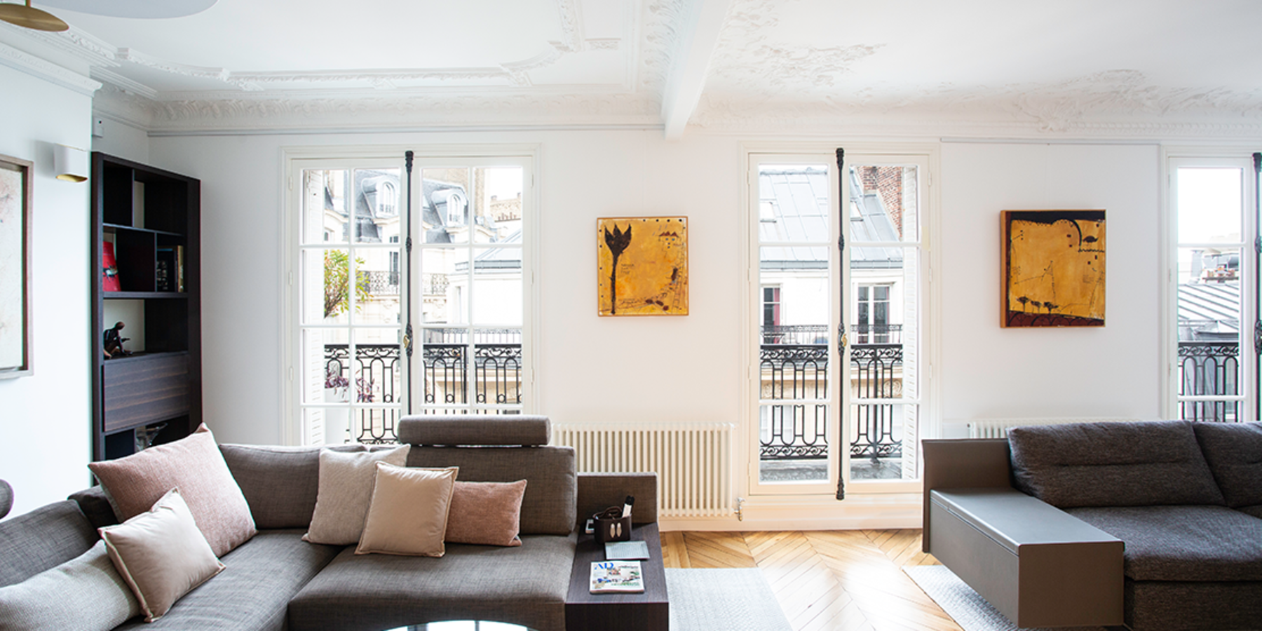 confiez la rénovation de votre appartement haussmannien à paris à des experts pour sublimer son charme d’époque tout en modernisant votre espace de vie. découvrez nos conseils et solutions sur mesure.