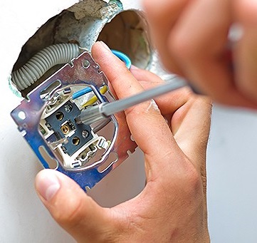 expert électricien à vaucresson, offrant des services fiables et rapides pour tous vos travaux électriques résidentiels et commerciaux.