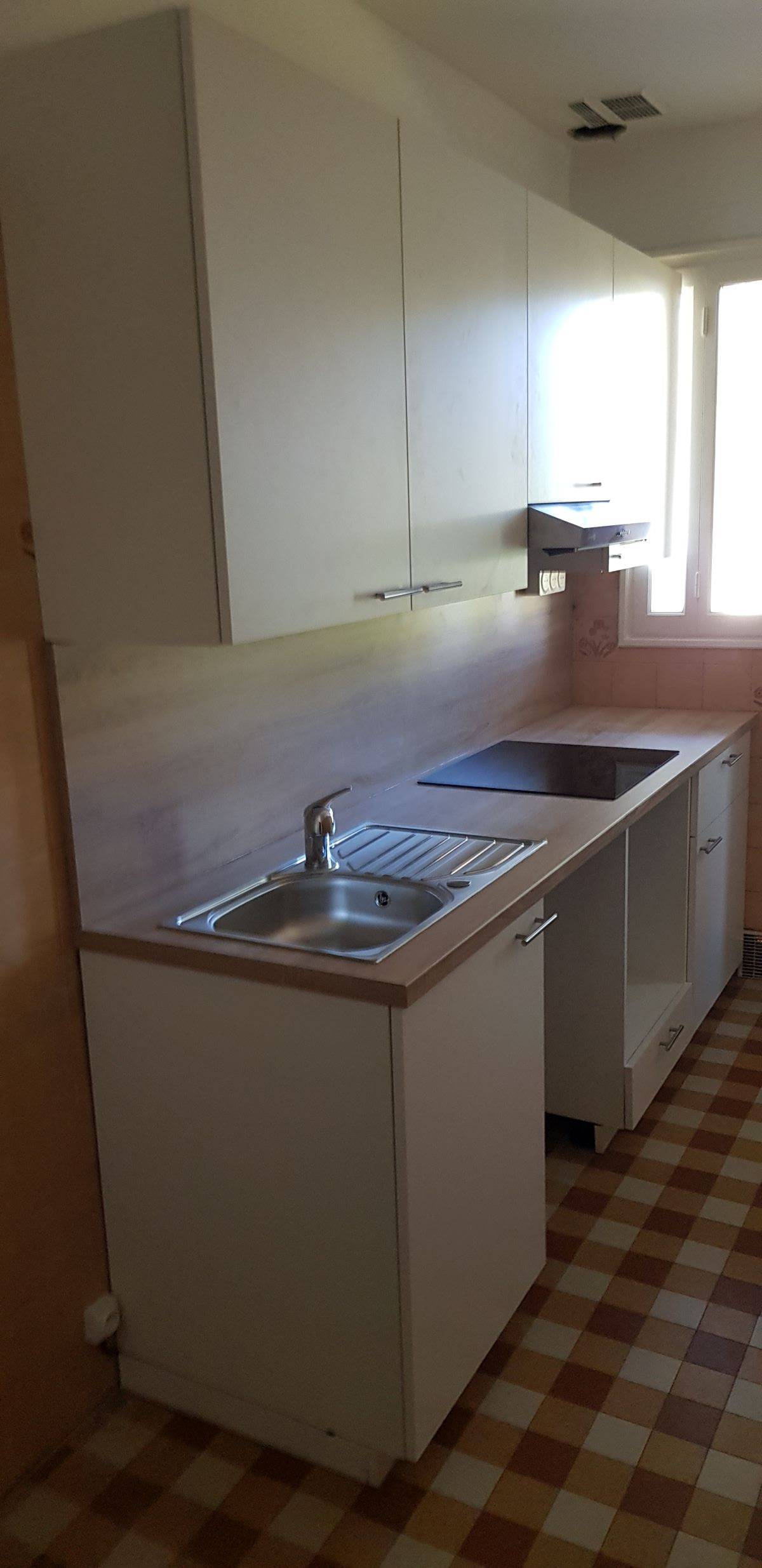 découvrez nos solutions de plomberie sur-mesure pour studios, alliant efficacité et adaptation parfaite à vos espaces réduits.