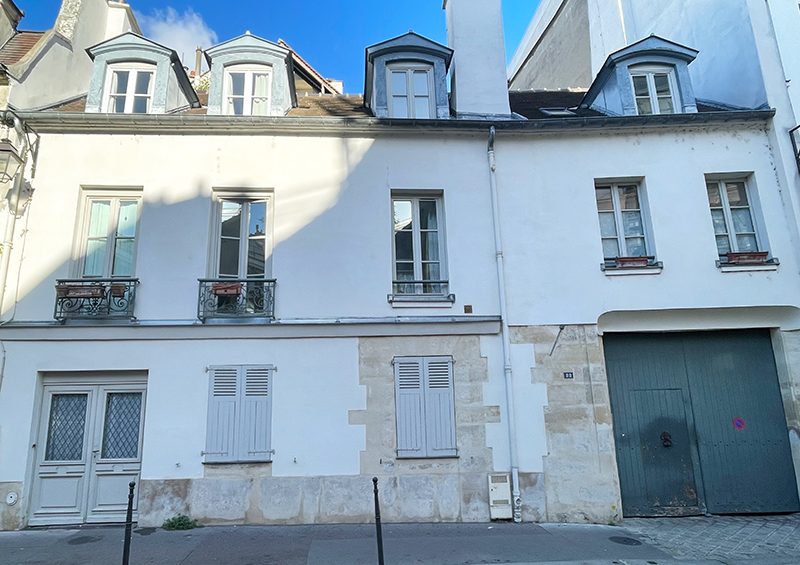 découvrez la renaissance de la rue du cloître-notre-dame à paris, un projet qui redonne vie à ce quartier historique avec modernité et respect du patrimoine.