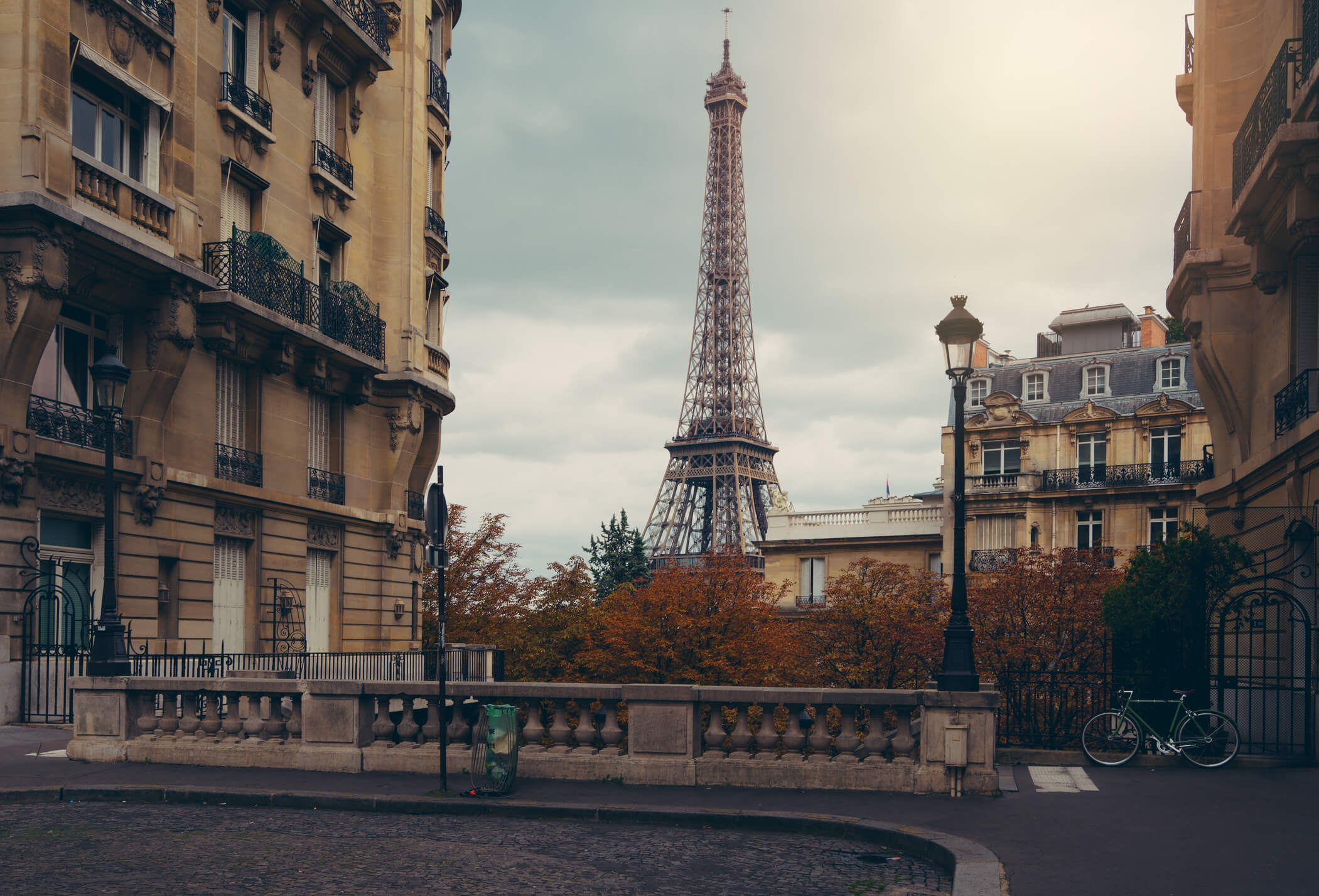 découvrez les étapes essentielles et le budget prévu pour la rénovation d'un appartement dans le 16e arrondissement de paris en 2025. conseils pratiques et démarches simplifiées pour réussir votre projet.