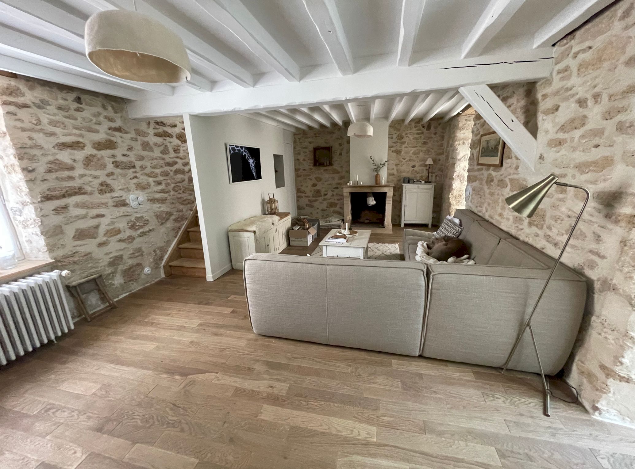 découvrez le prix au m² pour la rénovation d'une maison ancienne : conseils, estimations et facteurs influençant le budget de vos travaux.