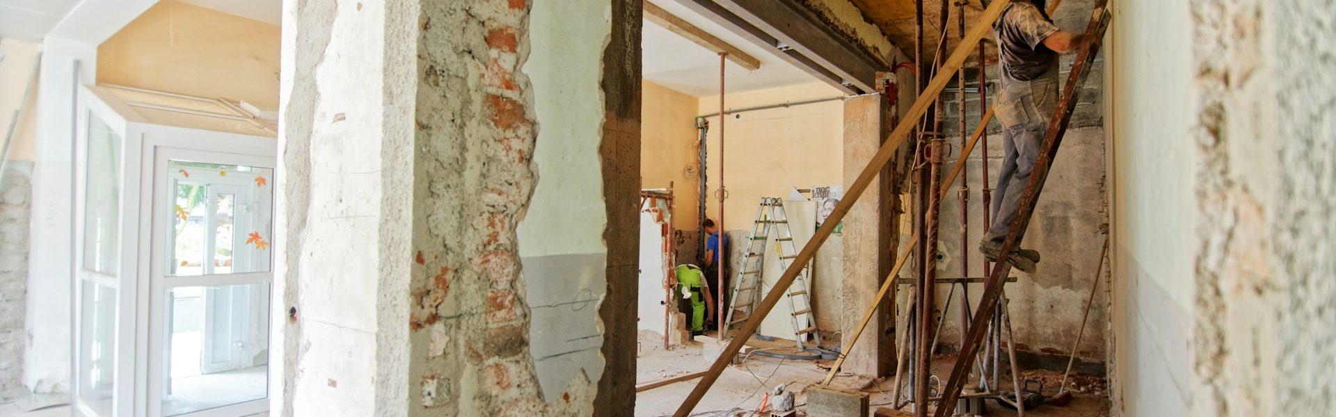 confiez vos projets de rénovation à paris à des experts. conseils, accompagnement personnalisé et réalisations sur-mesure pour valoriser votre bien immobilier dans la capitale.