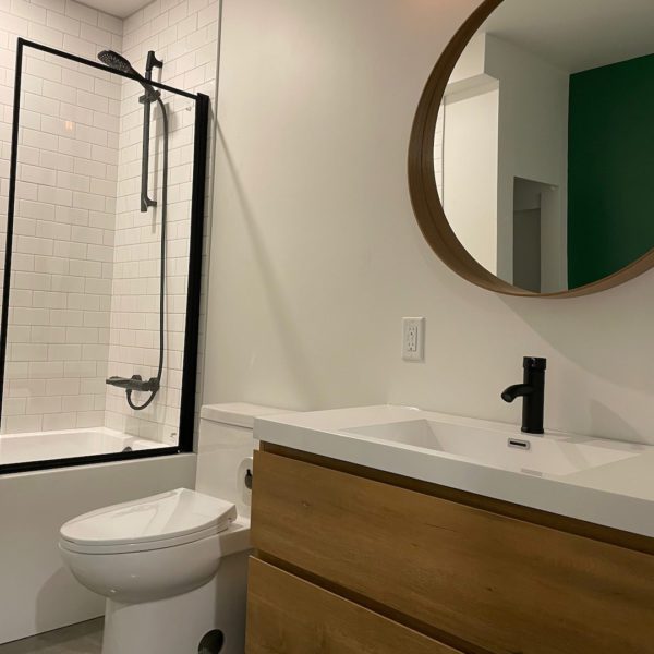 découvrez nos conseils et inspirations pour réussir la rénovation de votre salle de bain. modernisez votre espace avec des astuces pratiques, idées déco et solutions adaptées à tous les budgets.