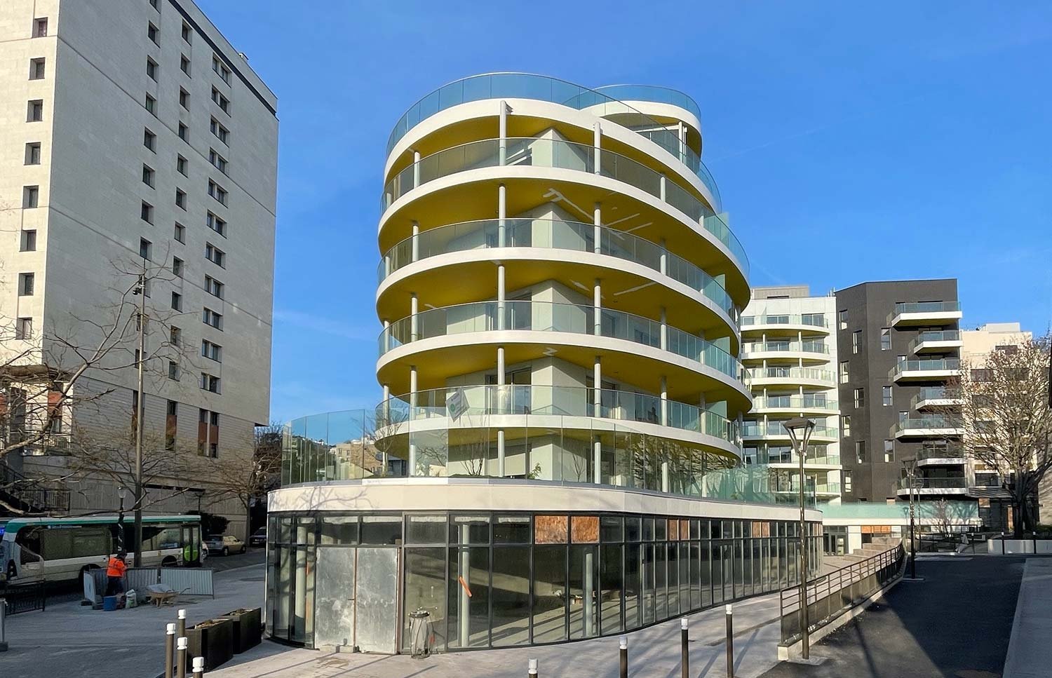 découvrez les nouveaux projets urbains innovants à suresnes, alliant modernité et qualité de vie pour transformer la ville.